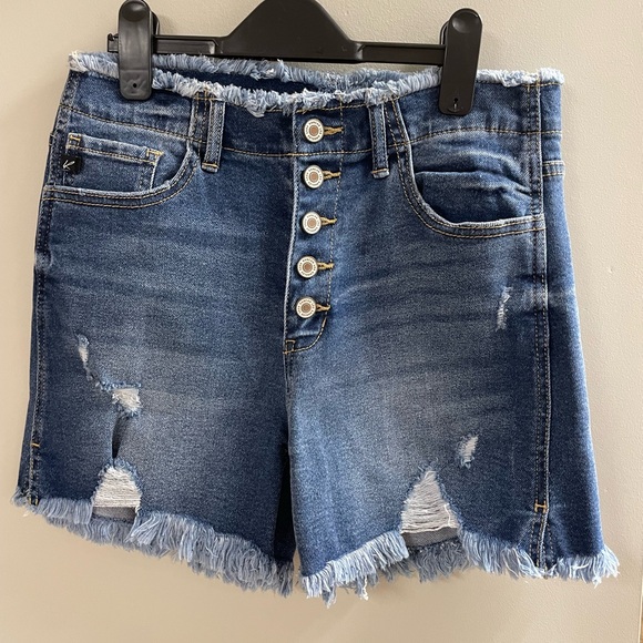 KanCan by Maurice’s Front Button Jean Shorts Distressed Raw Hem Women Sz 28 - Picture 1 of 8